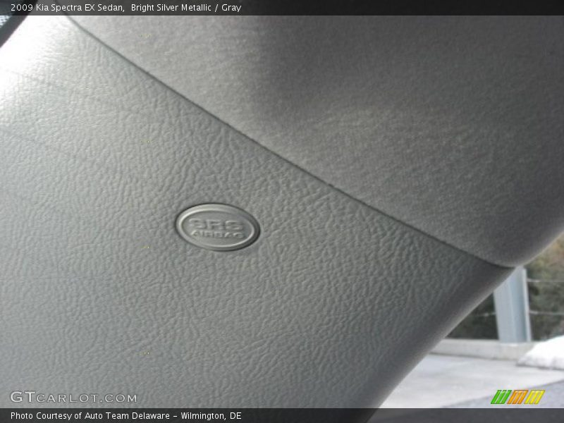Bright Silver Metallic / Gray 2009 Kia Spectra EX Sedan