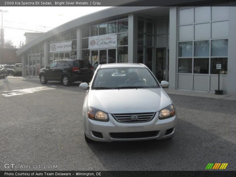 Bright Silver Metallic / Gray 2009 Kia Spectra EX Sedan