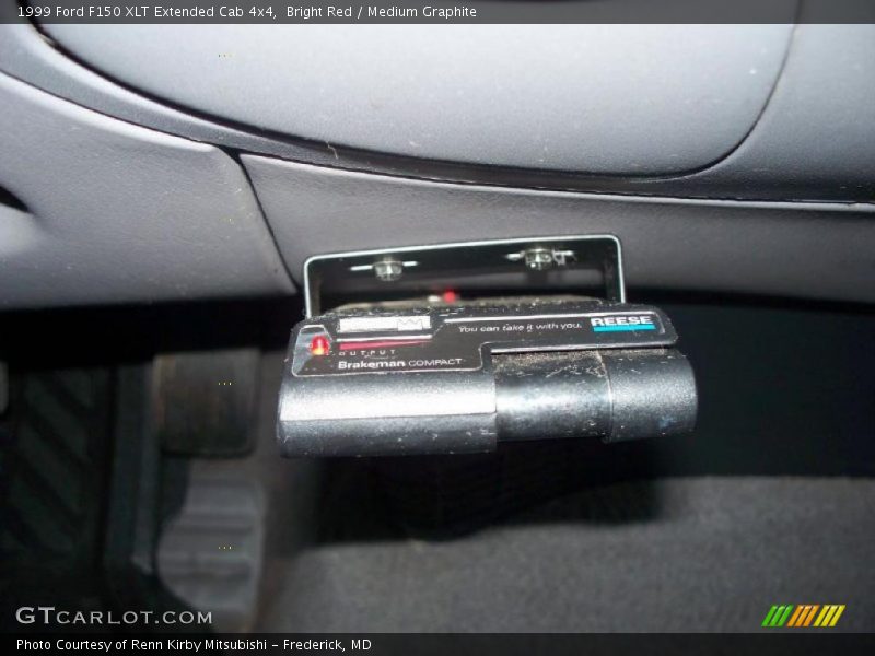 Bright Red / Medium Graphite 1999 Ford F150 XLT Extended Cab 4x4