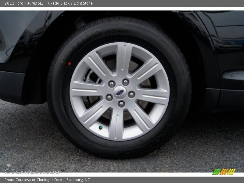  2011 Taurus SE Wheel