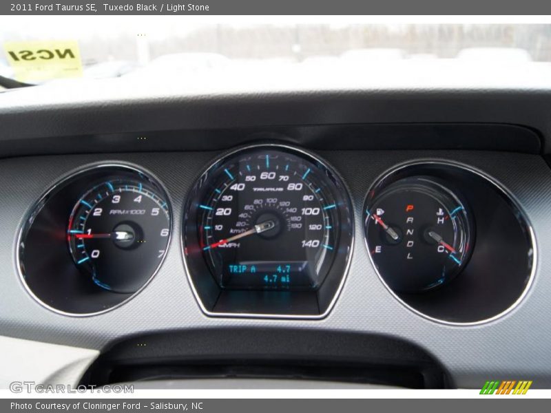  2011 Taurus SE SE Gauges