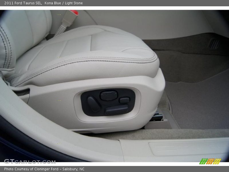 Kona Blue / Light Stone 2011 Ford Taurus SEL