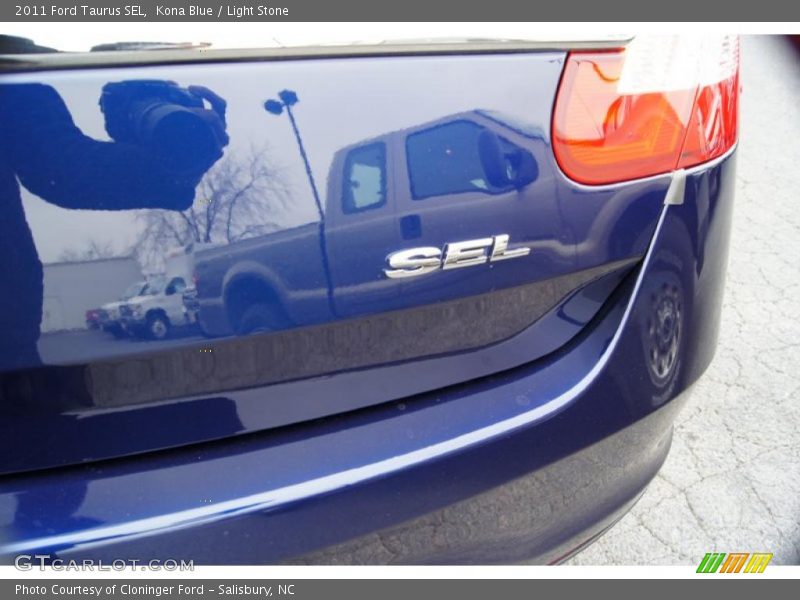 Kona Blue / Light Stone 2011 Ford Taurus SEL