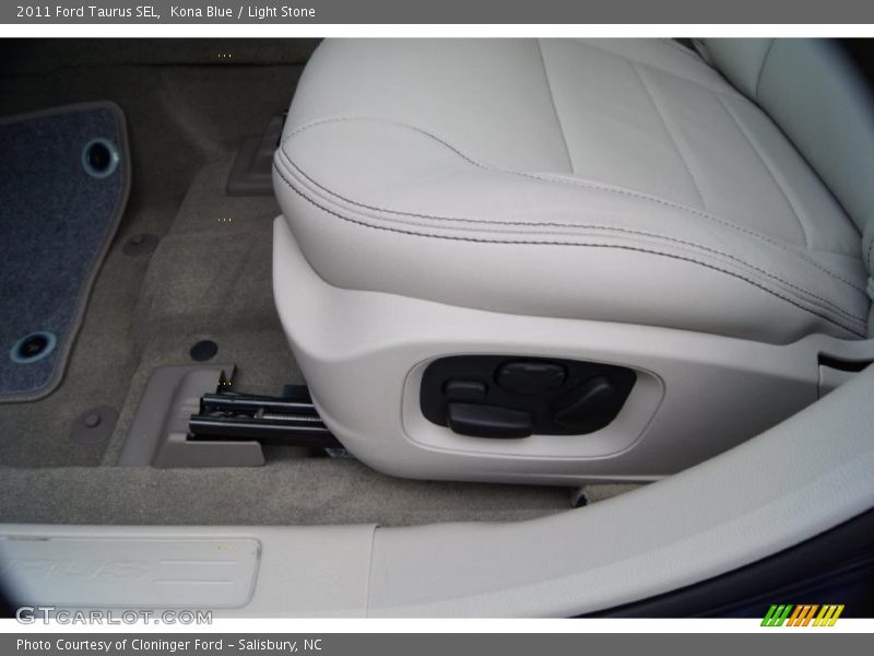 Kona Blue / Light Stone 2011 Ford Taurus SEL