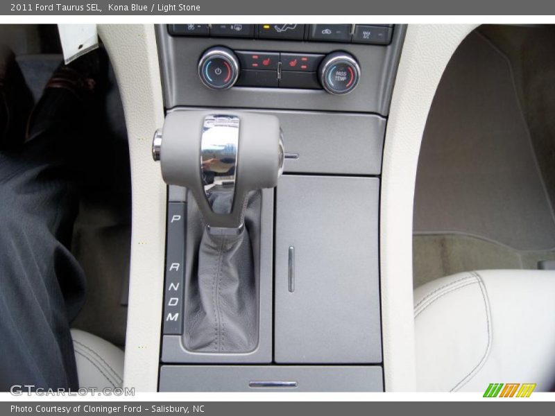 Kona Blue / Light Stone 2011 Ford Taurus SEL