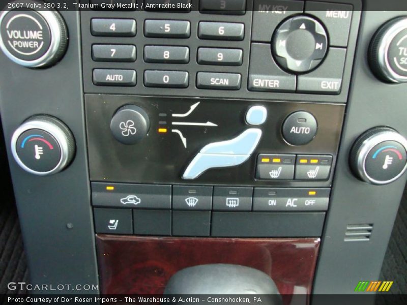 Titanium Gray Metallic / Anthracite Black 2007 Volvo S80 3.2