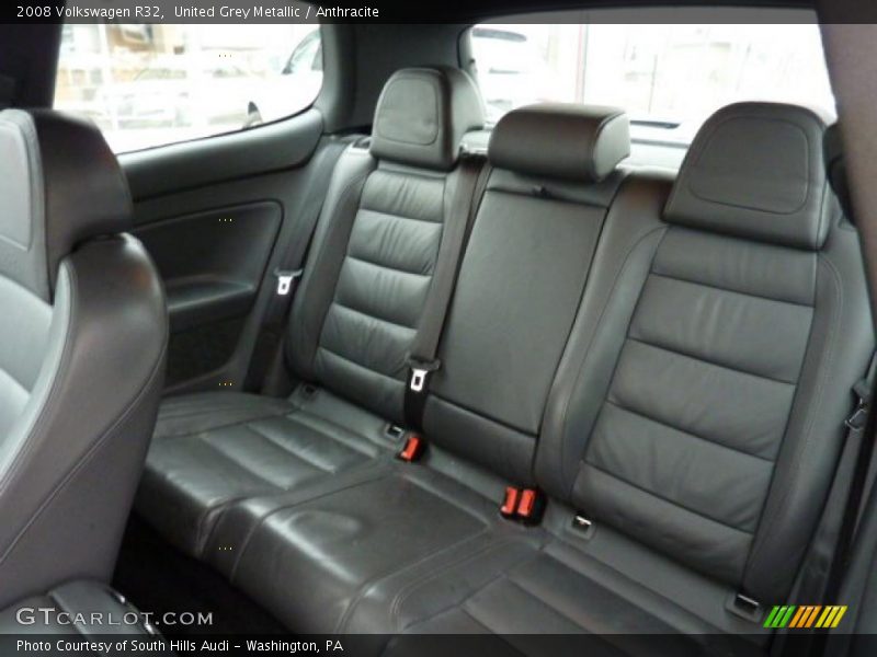 2008 R32  Anthracite Interior