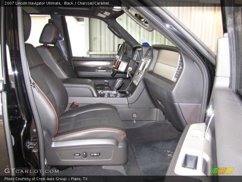  2007 Navigator Ultimate Charcoal/Caramel Interior
