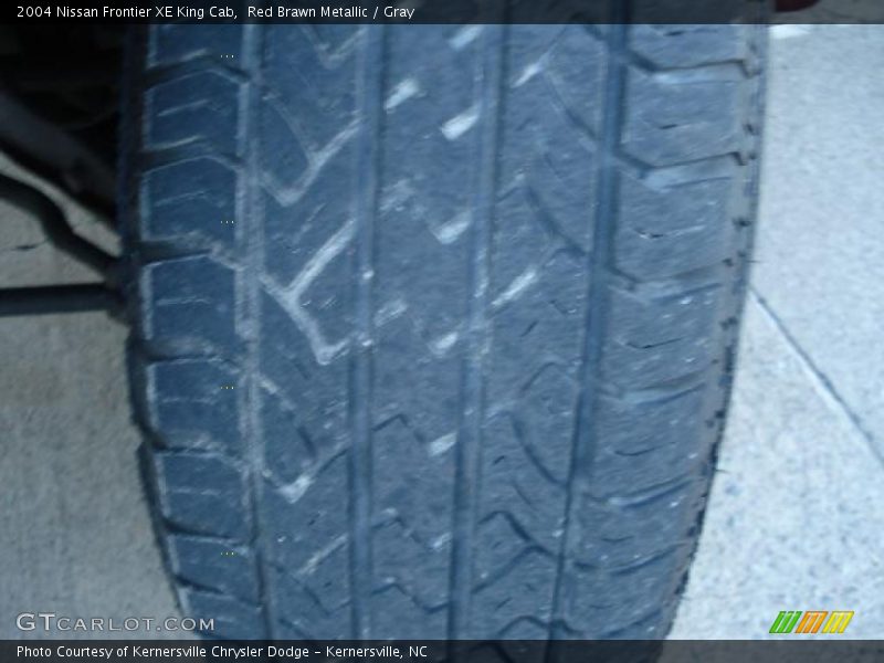 Red Brawn Metallic / Gray 2004 Nissan Frontier XE King Cab