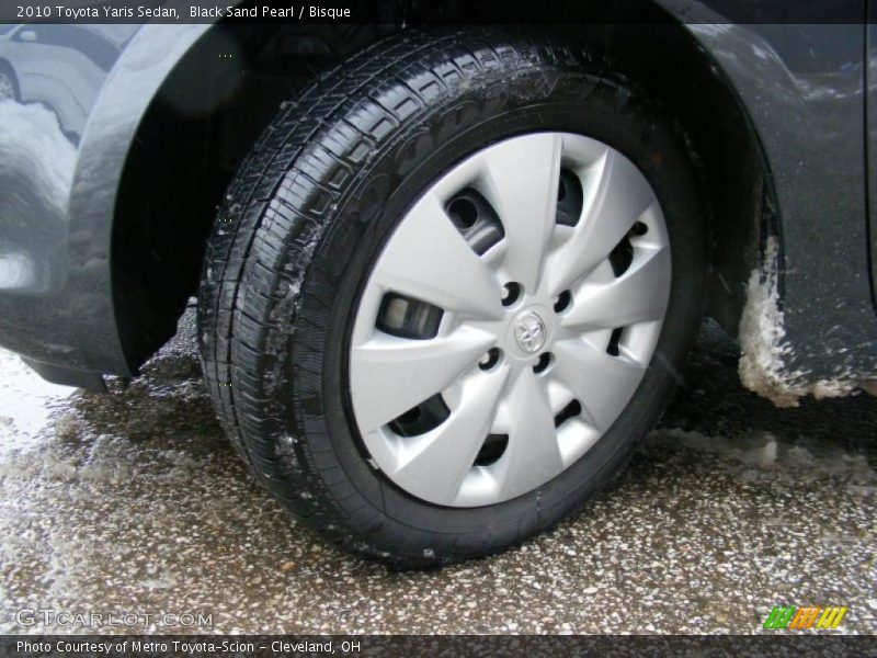 Black Sand Pearl / Bisque 2010 Toyota Yaris Sedan