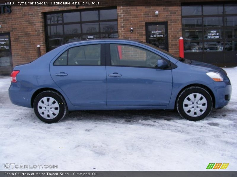 Pacific Blue Metallic / Bisque 2010 Toyota Yaris Sedan