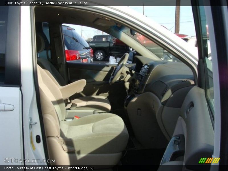 Arctic Frost Pearl / Taupe 2006 Toyota Sienna LE
