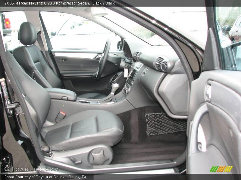 Black / Black 2005 Mercedes-Benz C 230 Kompressor Sedan