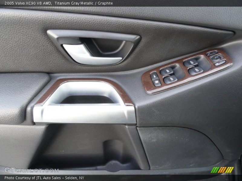 Titanium Gray Metallic / Graphite 2005 Volvo XC90 V8 AWD