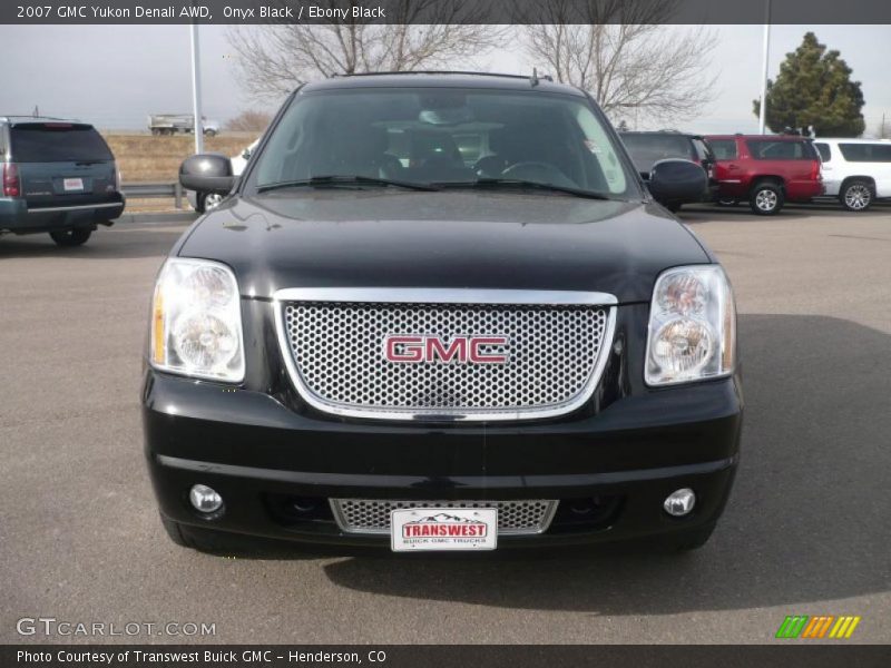 Onyx Black / Ebony Black 2007 GMC Yukon Denali AWD