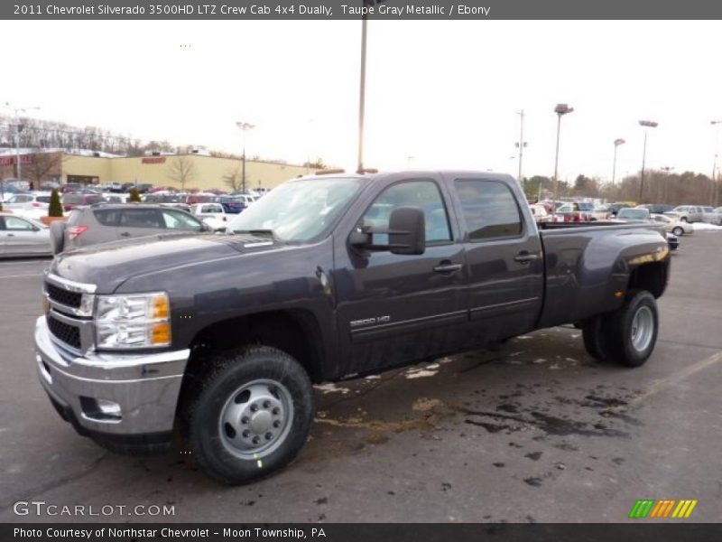 Front 3/4 View of 2011 Silverado 3500HD LTZ Crew Cab 4x4 Dually