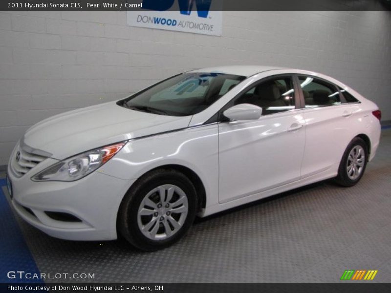 Pearl White / Camel 2011 Hyundai Sonata GLS