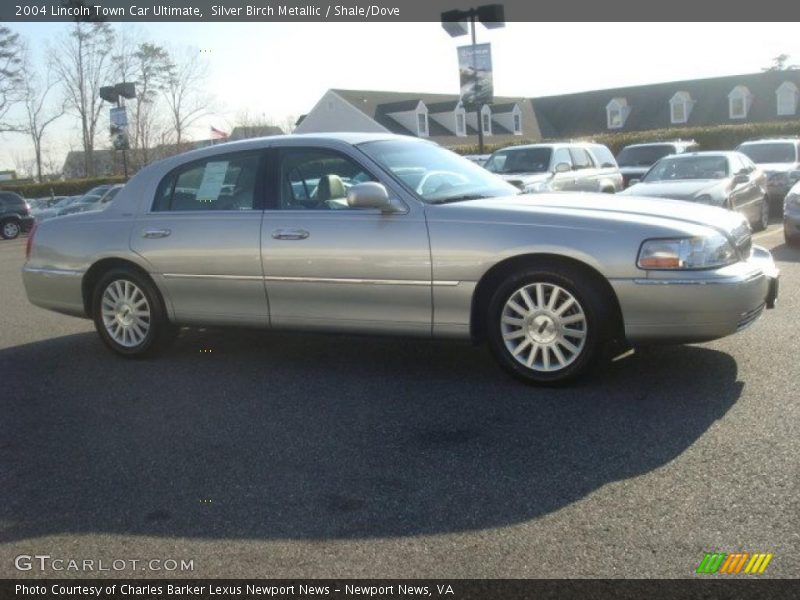 Silver Birch Metallic / Shale/Dove 2004 Lincoln Town Car Ultimate