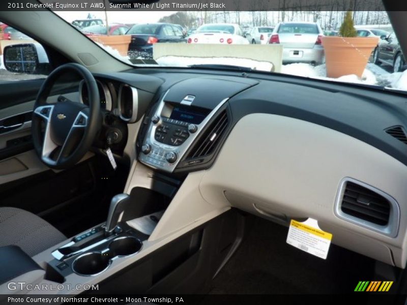 Summit White / Light Titanium/Jet Black 2011 Chevrolet Equinox LT AWD