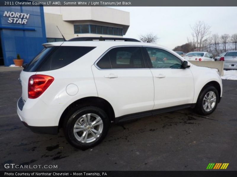 Summit White / Light Titanium/Jet Black 2011 Chevrolet Equinox LT AWD