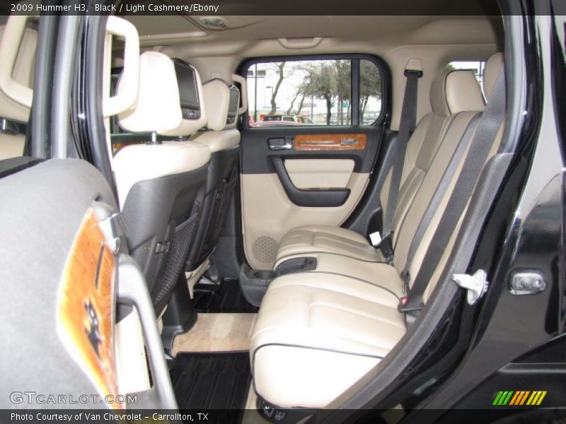  2009 H3  Light Cashmere/Ebony Interior