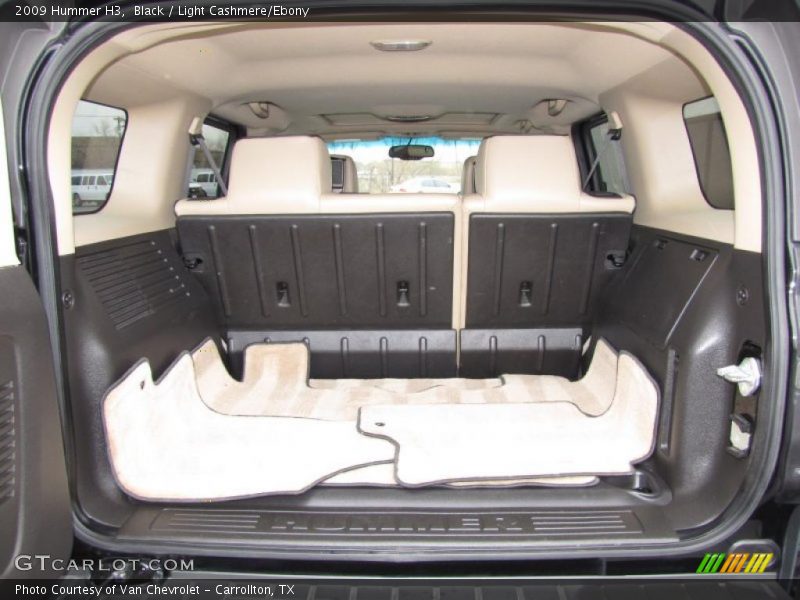  2009 H3  Trunk
