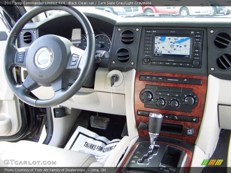 Black Clearcoat / Dark Slate Gray/Light Graystone 2007 Jeep Commander Limited 4x4