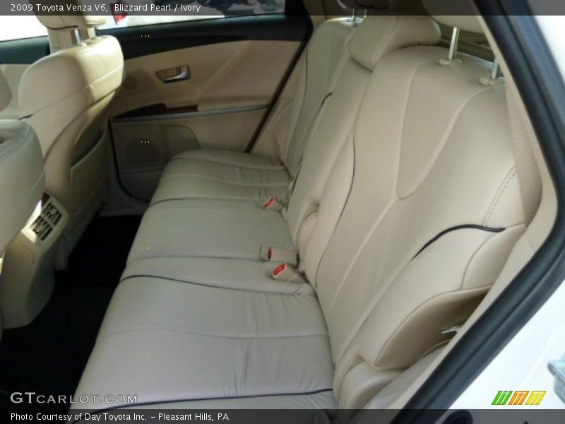 Blizzard Pearl / Ivory 2009 Toyota Venza V6