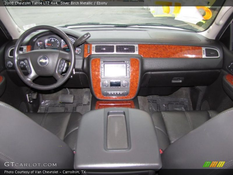 Dashboard of 2008 Tahoe LTZ 4x4