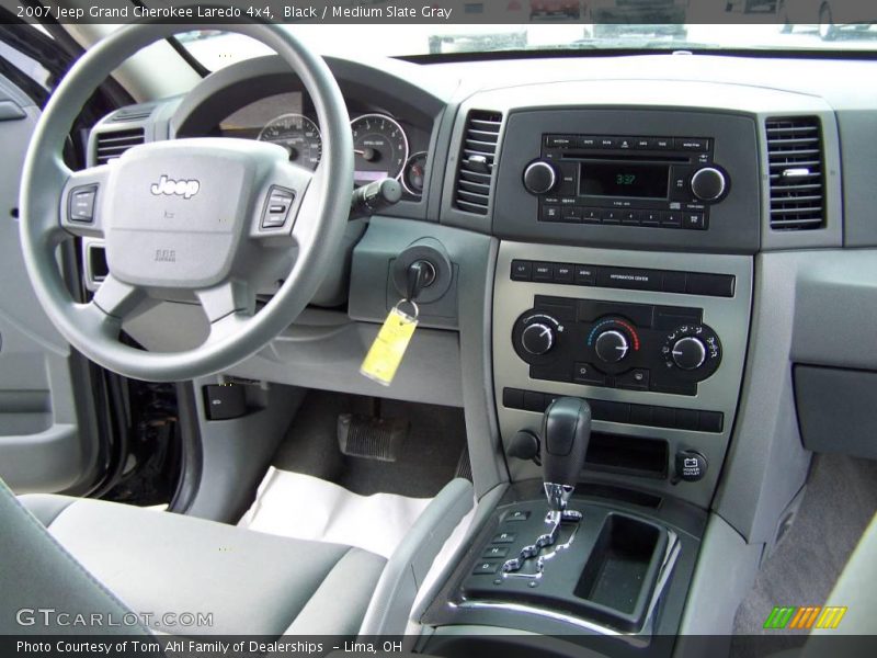 Black / Medium Slate Gray 2007 Jeep Grand Cherokee Laredo 4x4