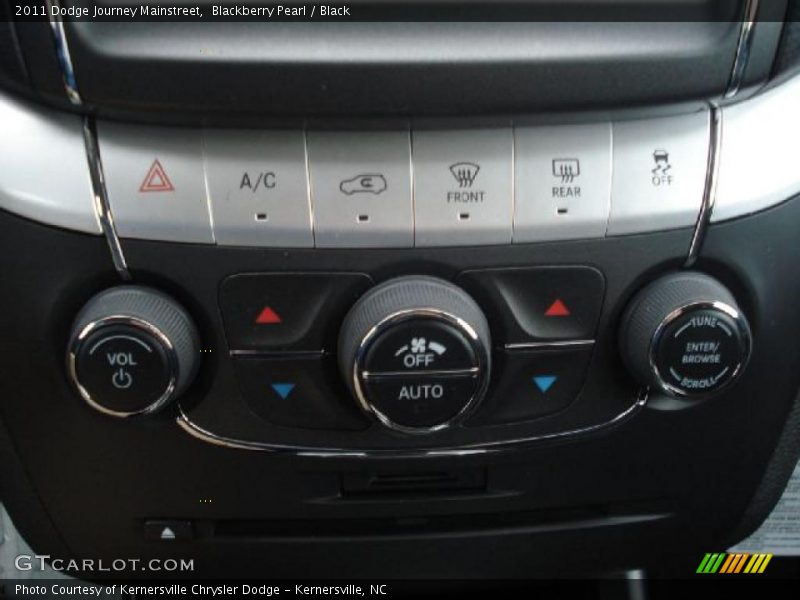 Controls of 2011 Journey Mainstreet