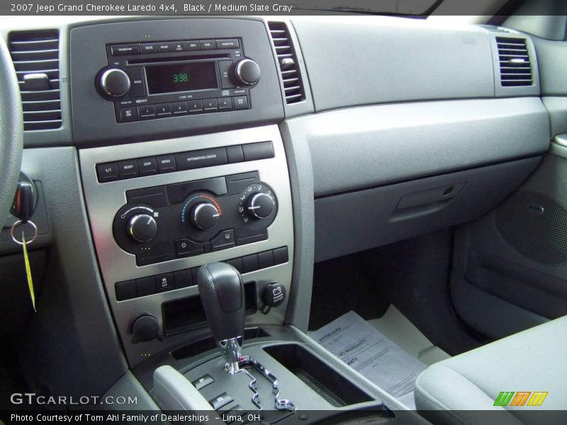 Black / Medium Slate Gray 2007 Jeep Grand Cherokee Laredo 4x4