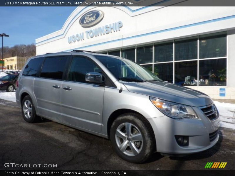Mercury Silver Metallic / Aero Gray 2010 Volkswagen Routan SEL Premium