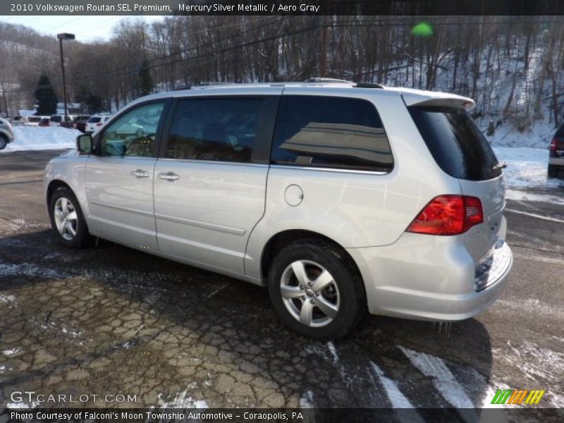 Mercury Silver Metallic / Aero Gray 2010 Volkswagen Routan SEL Premium