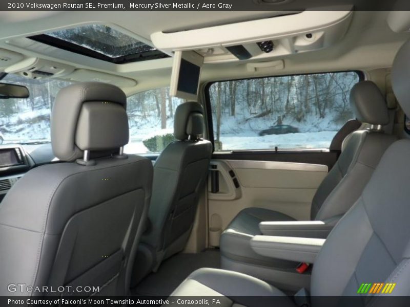  2010 Routan SEL Premium Aero Gray Interior
