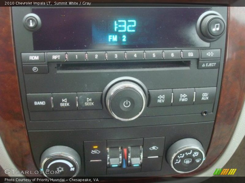 Summit White / Gray 2010 Chevrolet Impala LT