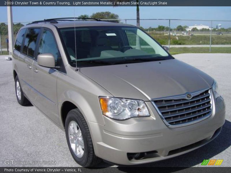 Light Sandstone Metallic / Medium Slate Gray/Light Shale 2009 Chrysler Town & Country Touring