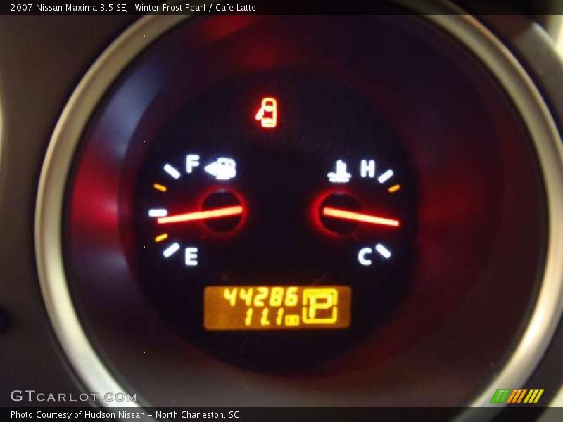 Winter Frost Pearl / Cafe Latte 2007 Nissan Maxima 3.5 SE