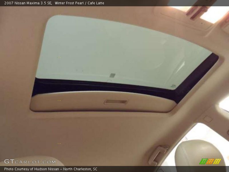 Winter Frost Pearl / Cafe Latte 2007 Nissan Maxima 3.5 SE