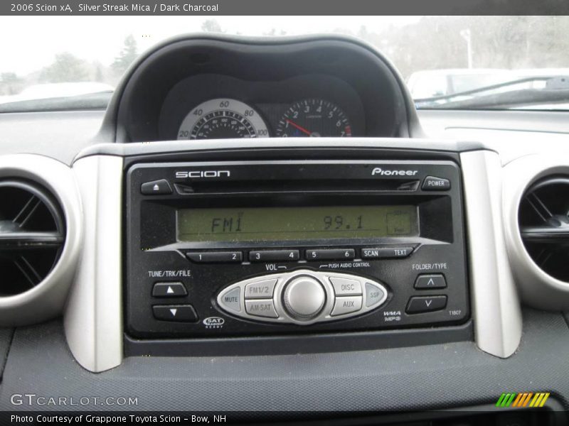 Silver Streak Mica / Dark Charcoal 2006 Scion xA