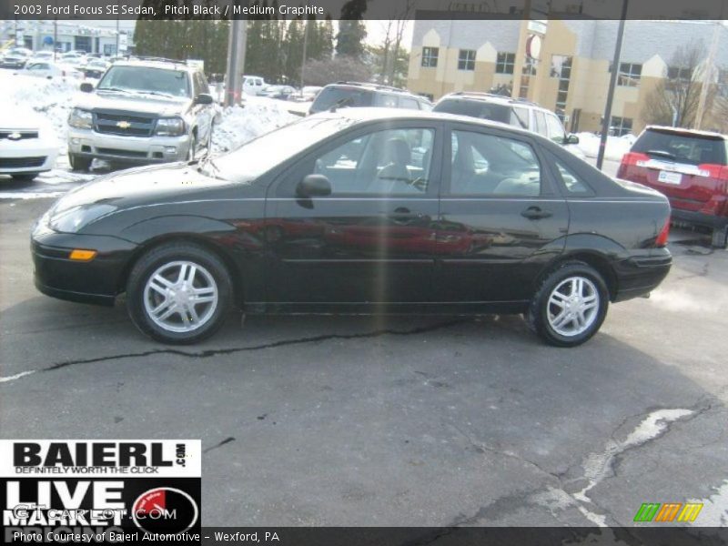 Pitch Black / Medium Graphite 2003 Ford Focus SE Sedan