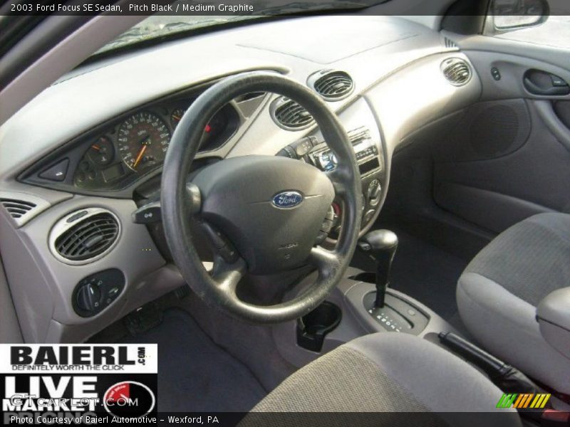 Pitch Black / Medium Graphite 2003 Ford Focus SE Sedan