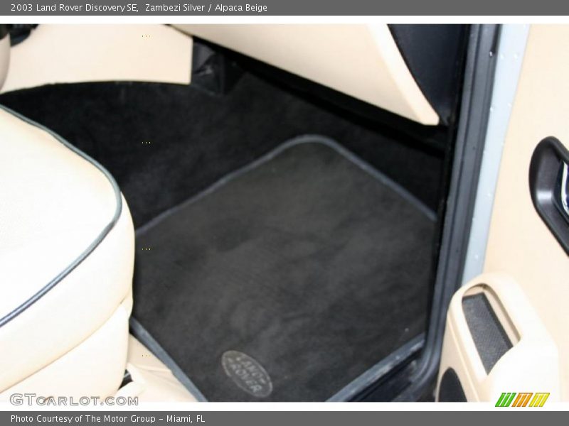 Zambezi Silver / Alpaca Beige 2003 Land Rover Discovery SE