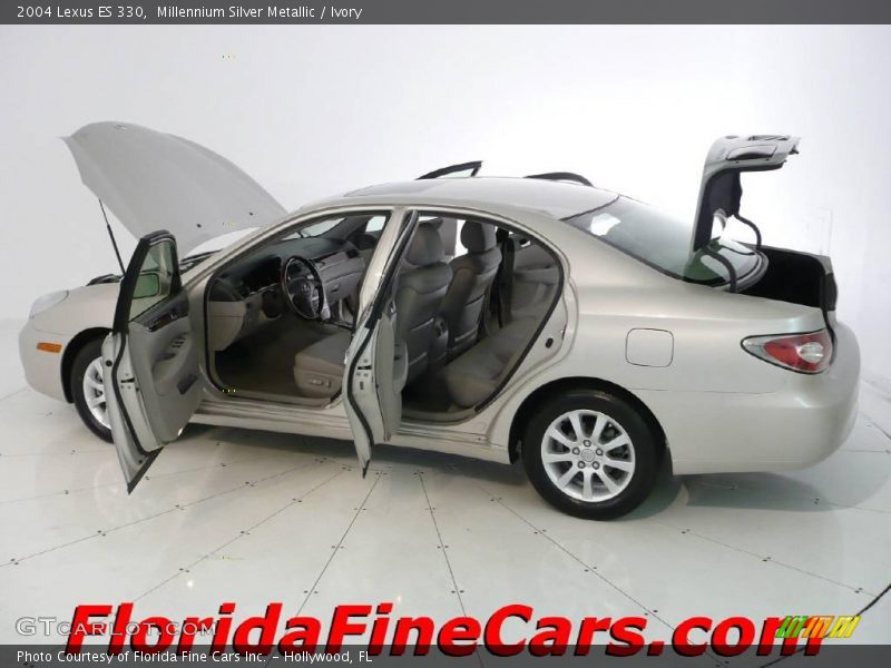 Millennium Silver Metallic / Ivory 2004 Lexus ES 330
