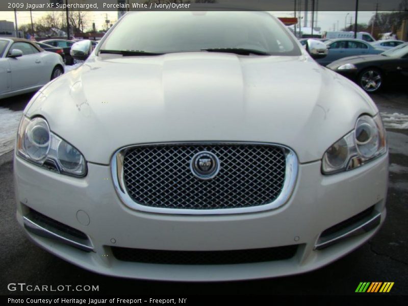 Porcelain White / Ivory/Oyster 2009 Jaguar XF Supercharged