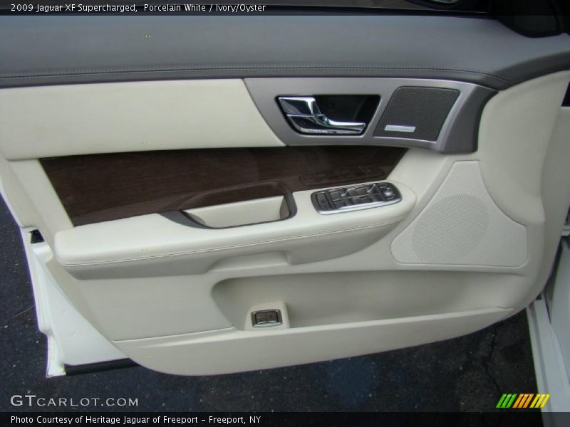Porcelain White / Ivory/Oyster 2009 Jaguar XF Supercharged