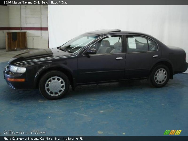 Super Black / Gray 1996 Nissan Maxima GXE