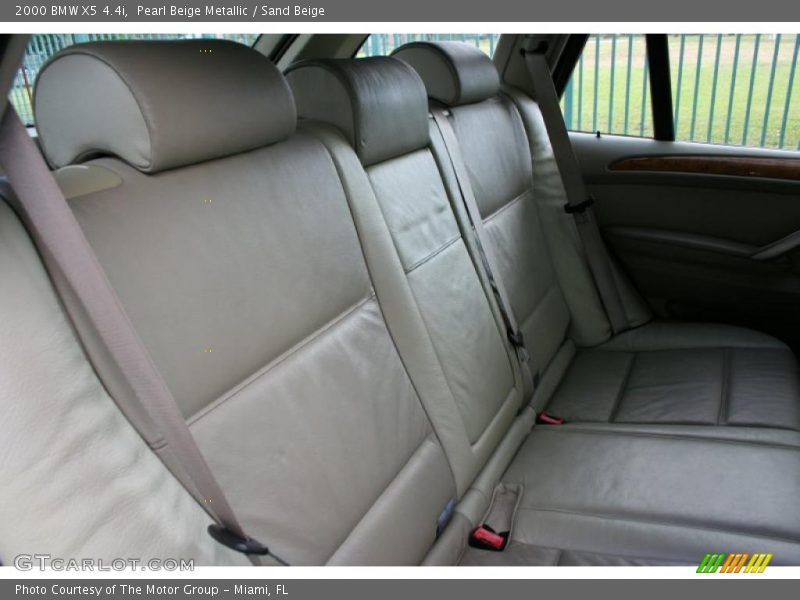Pearl Beige Metallic / Sand Beige 2000 BMW X5 4.4i