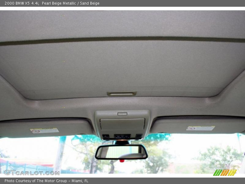 Pearl Beige Metallic / Sand Beige 2000 BMW X5 4.4i