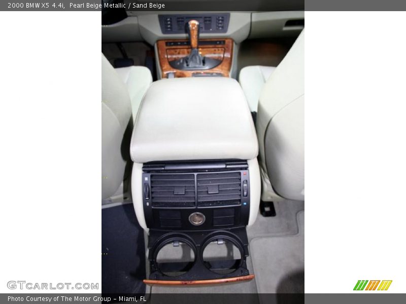 Pearl Beige Metallic / Sand Beige 2000 BMW X5 4.4i